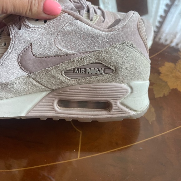 Nike Air Max 90 LX women’s  velvet sneakers running shoes Sz 39.0 USA Sz 8.0 - Picture 15 of 16